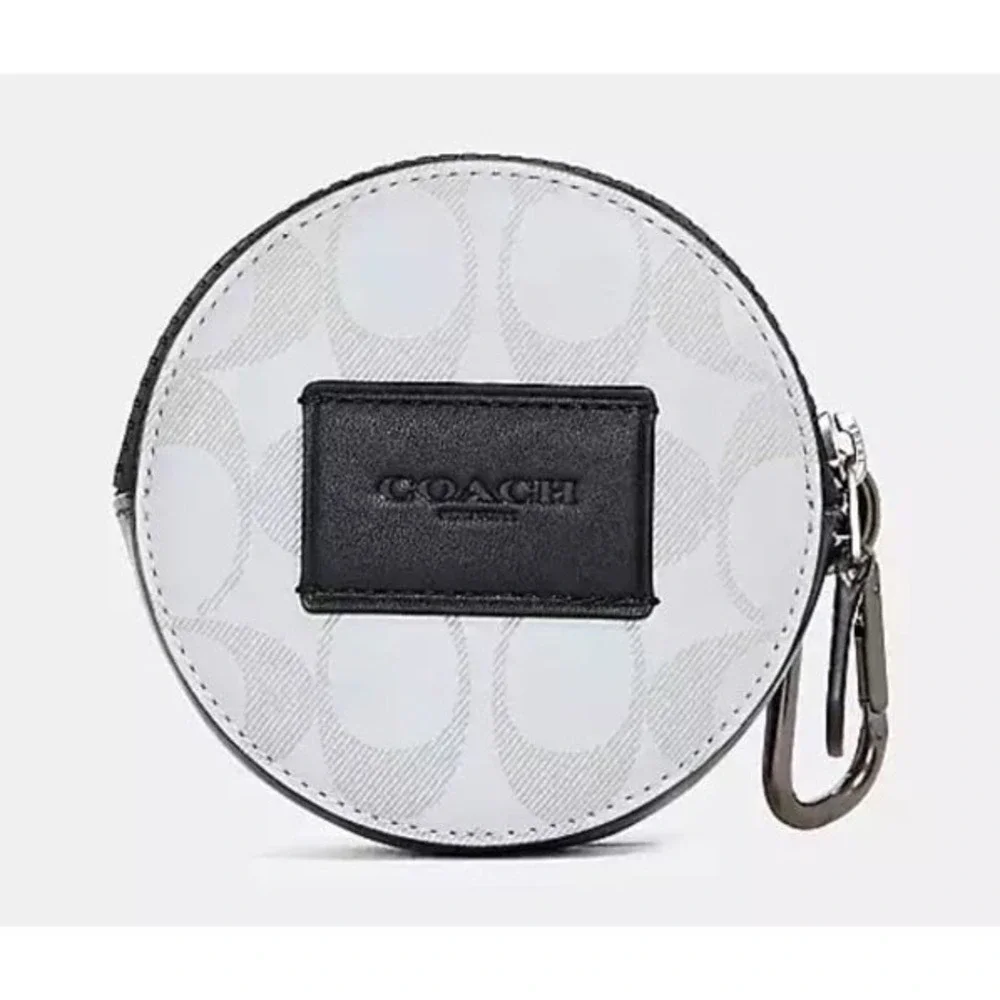 COACH ROUND HYBRID POUCH IN REFLECTIVE SIGNATURE CANVAS NWOT